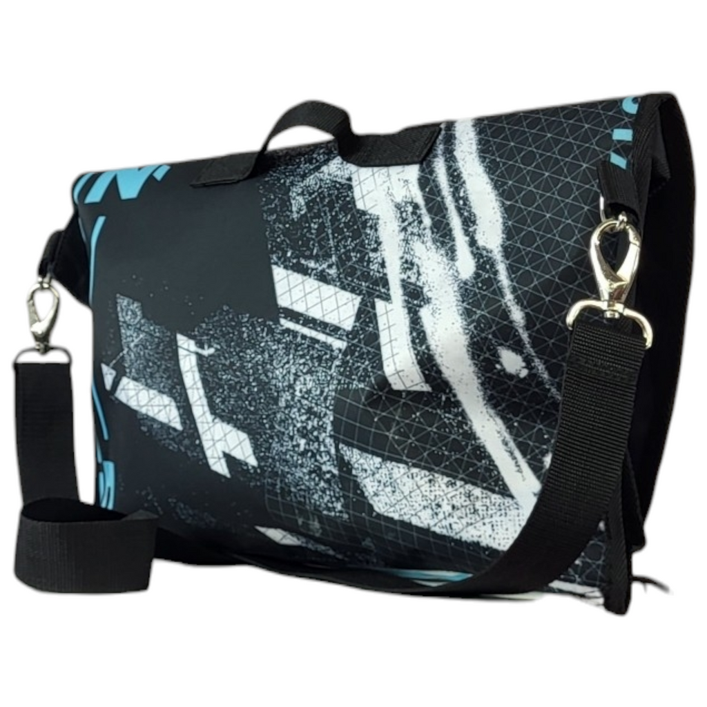 Messenger z klapą z tekstyliów reklamowych C08