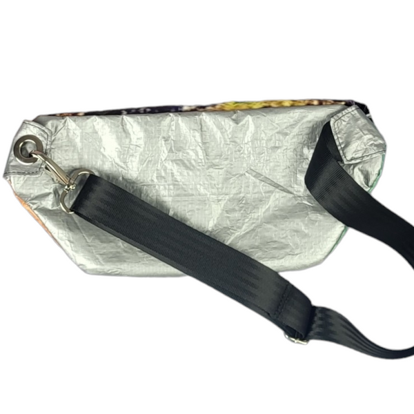 Saszetka z ekoplakatu i banerów - D05