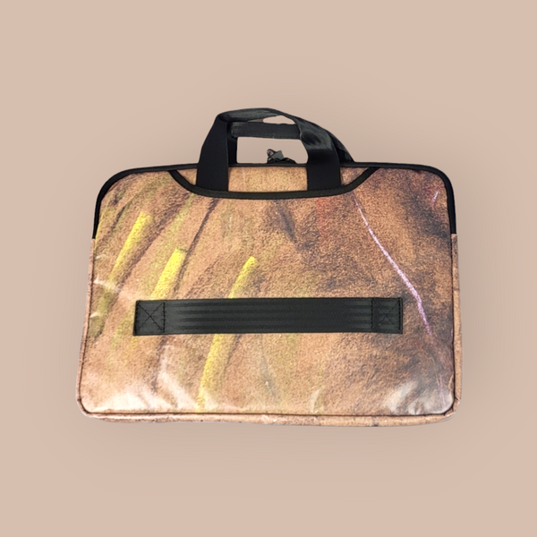 Futerał na laptopa 15'' z banerów A02