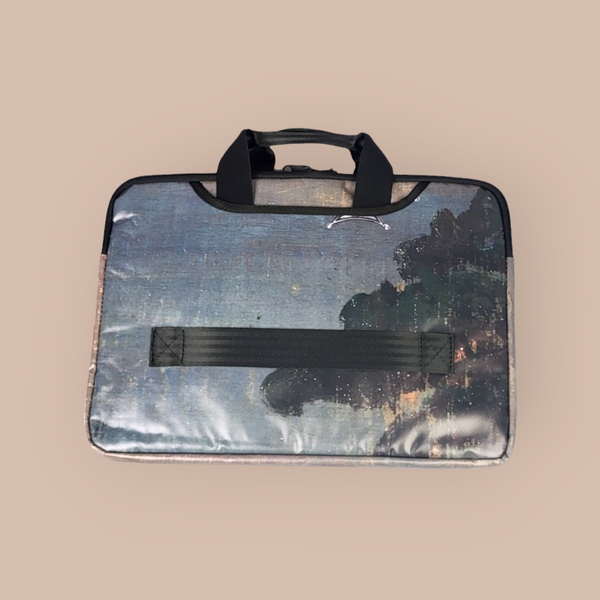 Futerał na laptopa 15'' z banerów A04