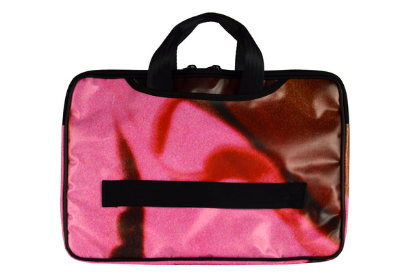 Futerał na laptopa 15'' z banerów 9