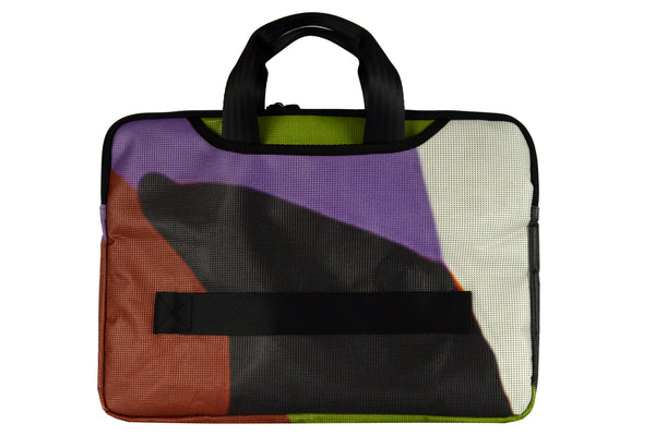 Futerał na laptopa 15'' z siatki mesh 19