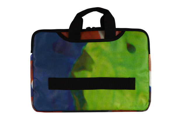 Futerał na laptopa 15'' z siatki mesh 44